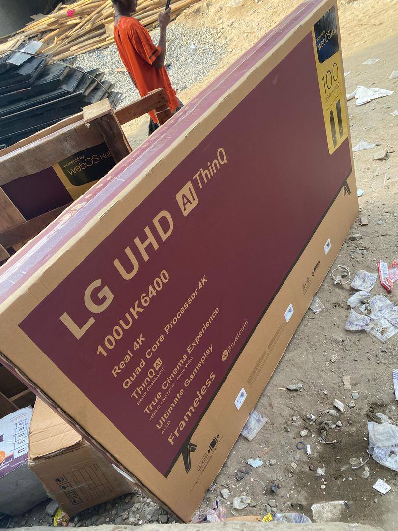 LG 100 inches Smart Tv