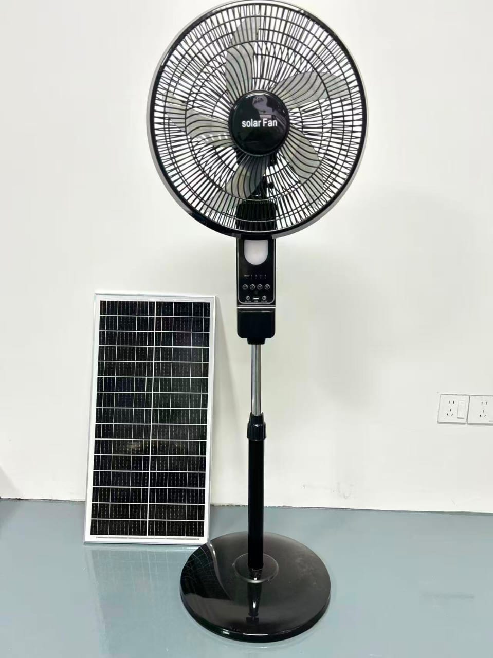 SOLAR FAN WITH PANEL
