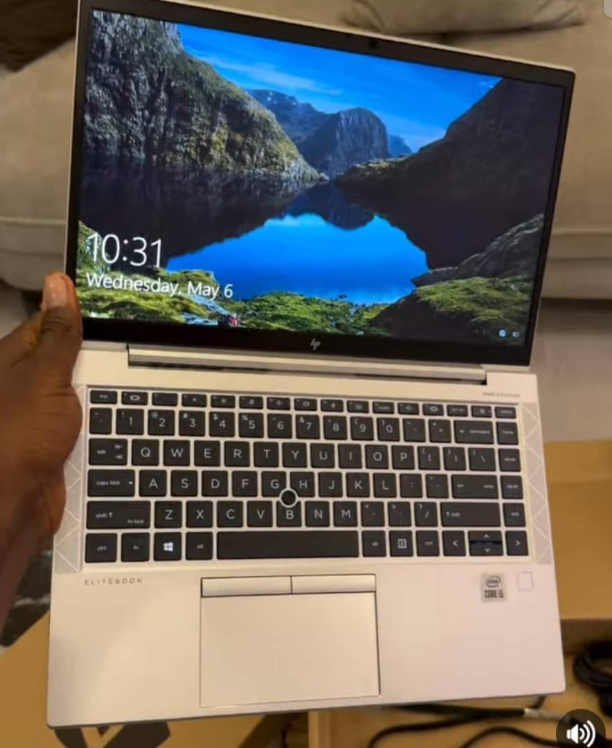 HP ELITEBOOK 830 G7  INTER COLE I5 8GB 256SSD